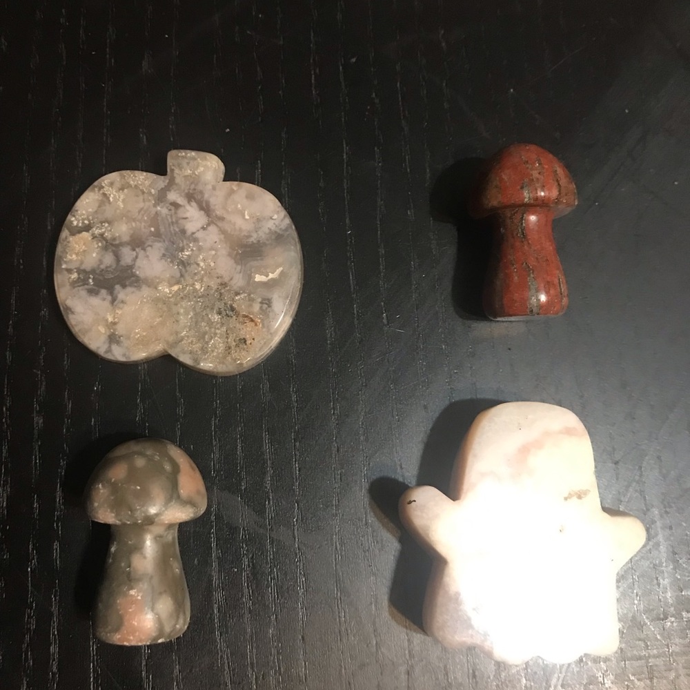 Fall crystals 1 ghost 1 pumpkin 2 mushrooms